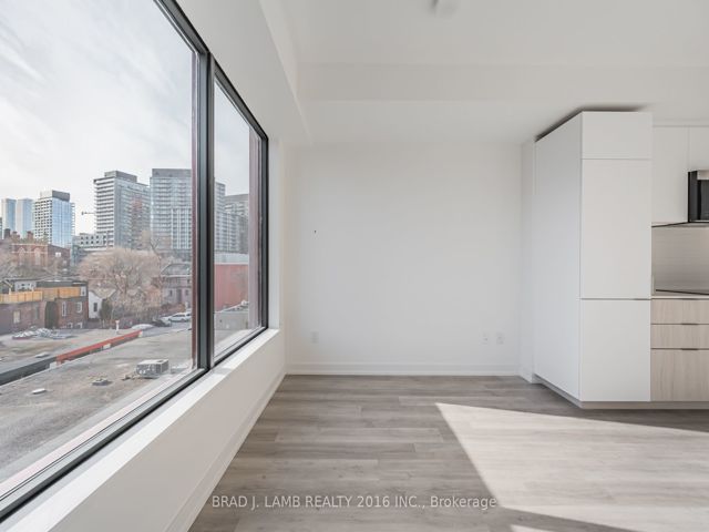 427 - 28 Eastern Ave