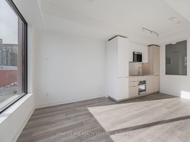 427 - 28 Eastern Ave