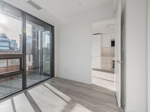 427 - 28 Eastern Ave