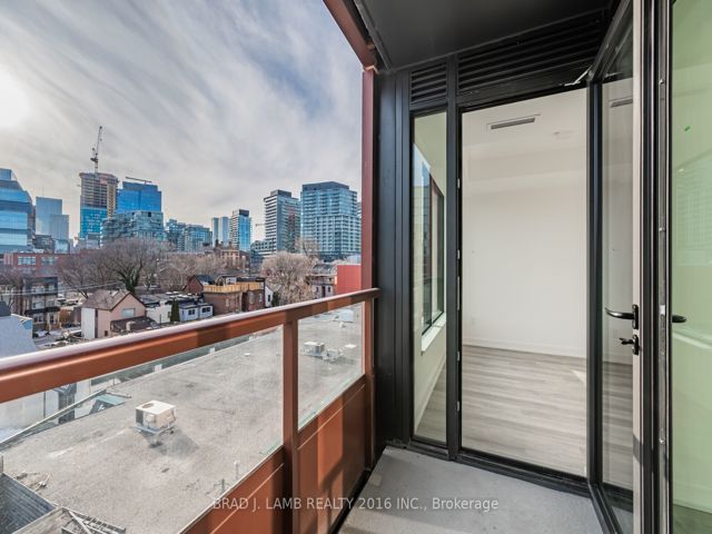 427 - 28 Eastern Ave