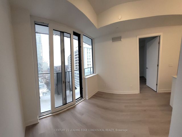 1004 - 15 Ellerslie Ave