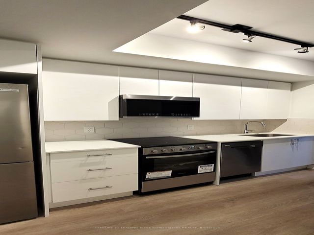 1004 - 15 Ellerslie Ave