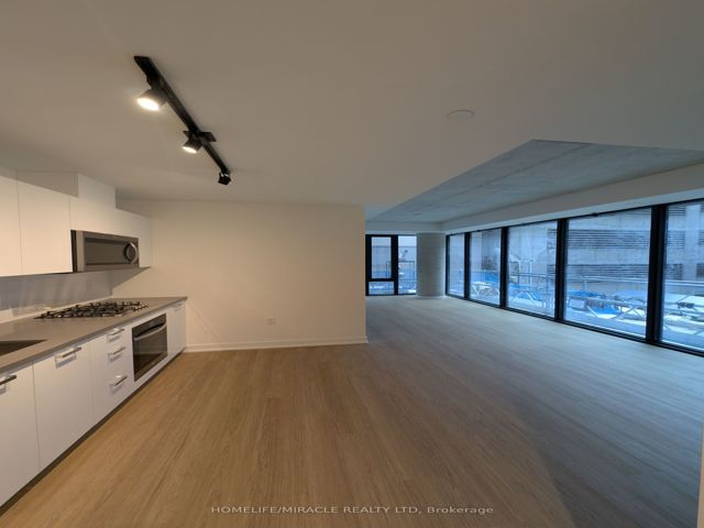 217 - 195 McCaul St
