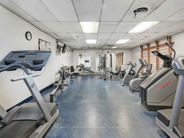 1701 - 1350 York Mills Rd