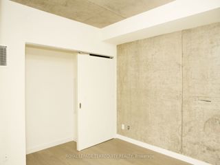 715 - 111 Bathurst Ave