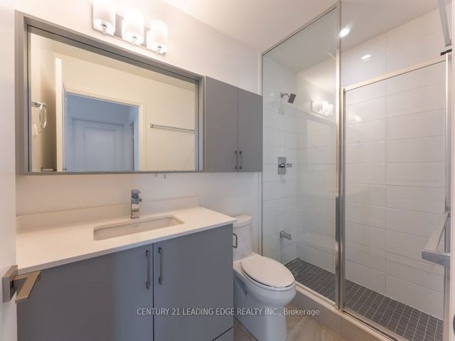517 - 591 Sheppard Ave E