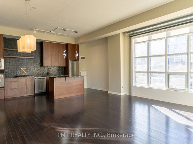 504 - 19 Brant St