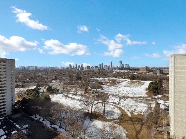 1701 - 1350 York Mills Rd