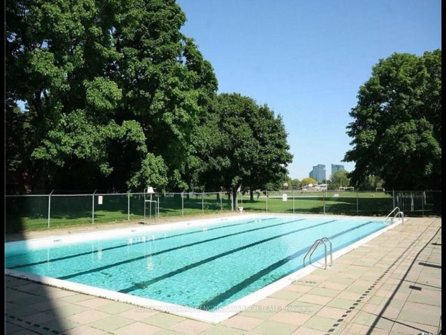 1701 - 1350 York Mills Rd