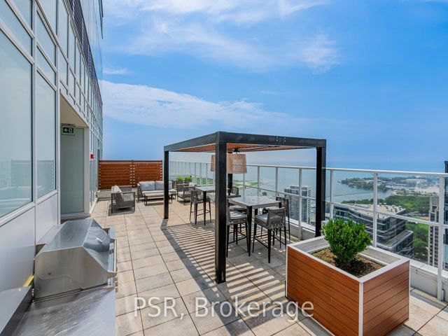 2310 - 19 Bathurst St