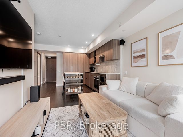 2310 - 19 Bathurst St