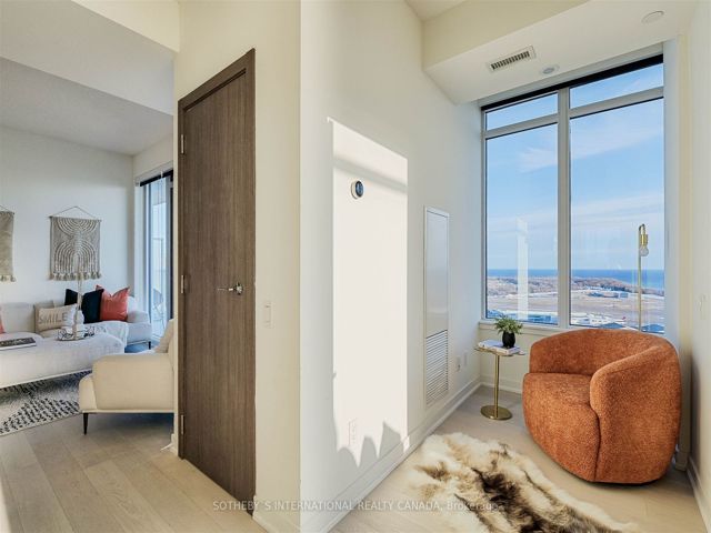 3602 - 17 Bathurst St