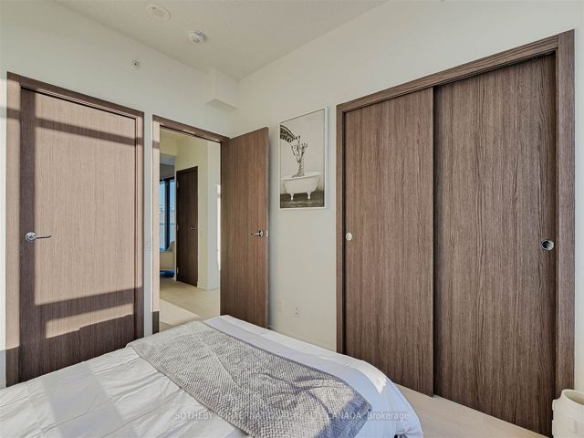 3602 - 17 Bathurst St