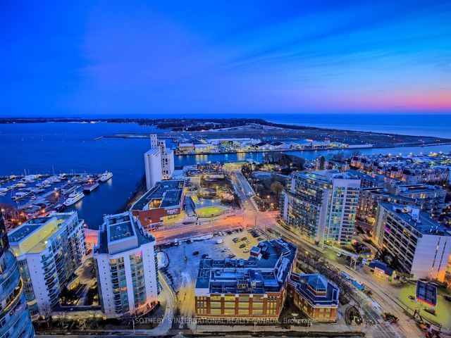 3602 - 17 Bathurst St
