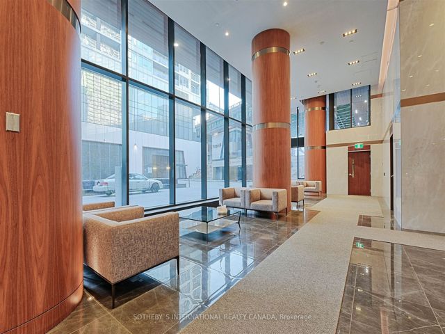 3602 - 17 Bathurst St