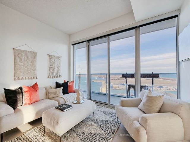 3602 - 17 Bathurst St