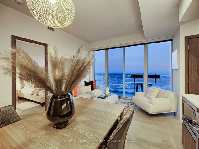 3602 - 17 Bathurst St