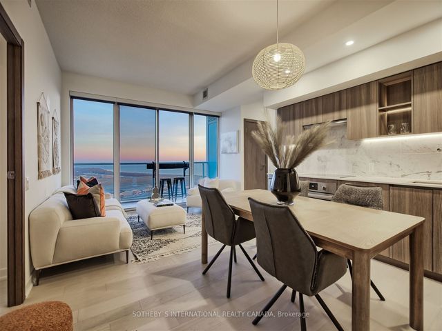 3602 - 17 Bathurst St