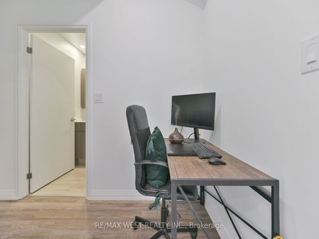 1911 - 75 Canterbury Pl NW