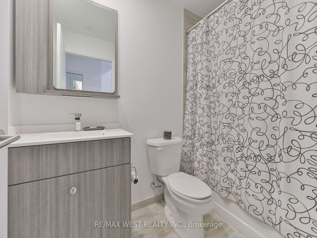 1911 - 75 Canterbury Pl NW
