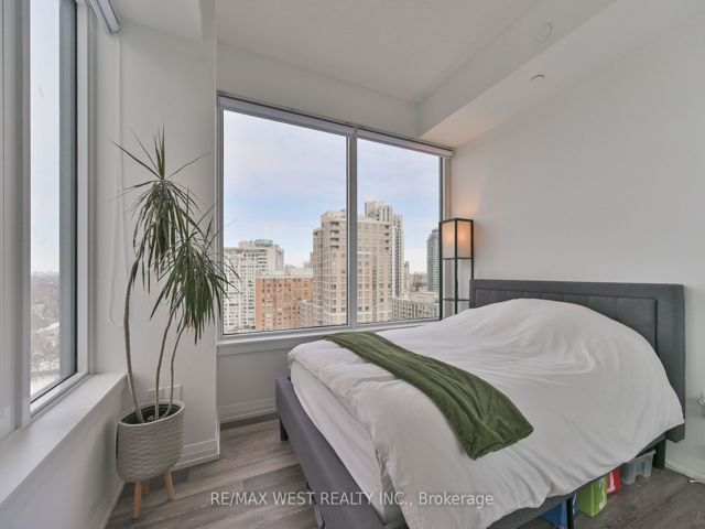 1911 - 75 Canterbury Pl NW
