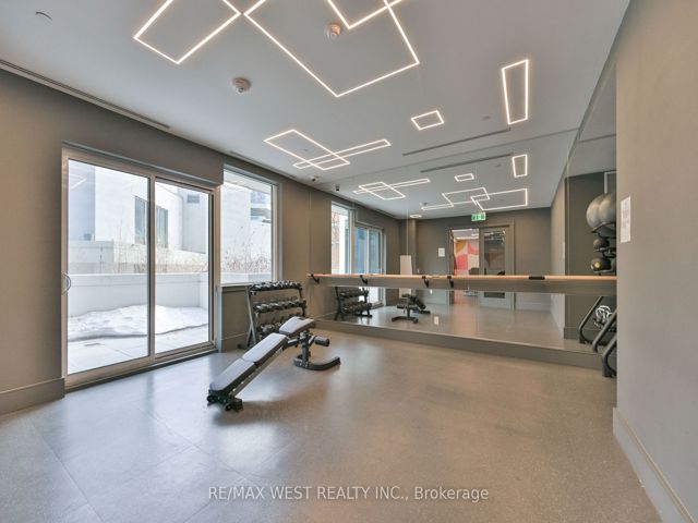 1911 - 75 Canterbury Pl NW