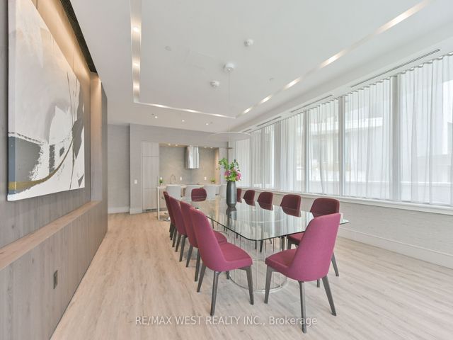 1911 - 75 Canterbury Pl NW