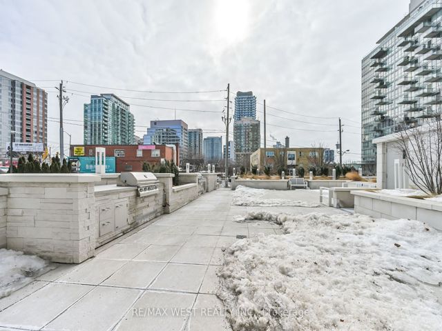 1911 - 75 Canterbury Pl NW