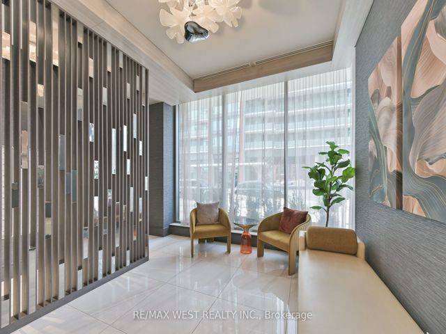 1911 - 75 Canterbury Pl NW