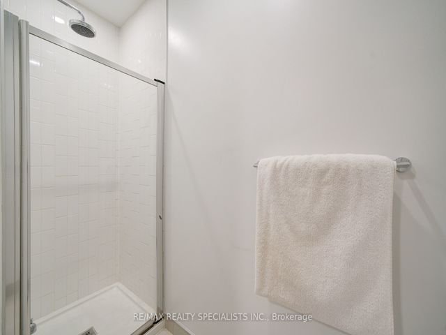 1306 - 130 River St