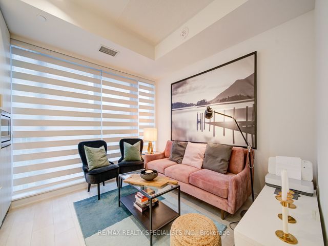 1306 - 130 River St
