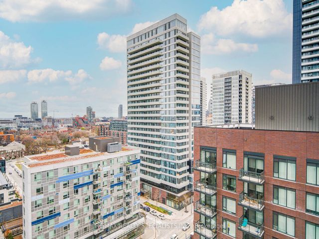 1306 - 130 River St