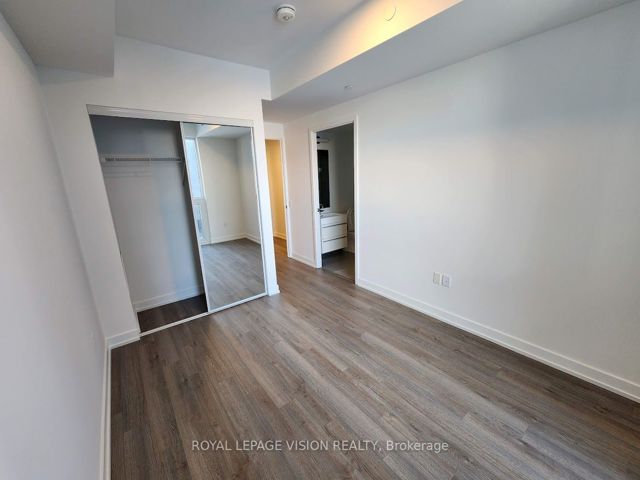 708 - 39 Roehampton Ave
