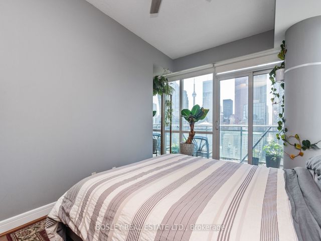 2104 - 112 George St