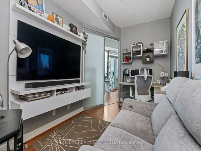 2104 - 112 George St