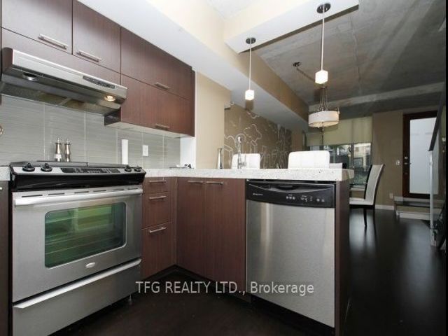 103 - 55 Stewart St