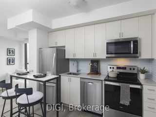 1909 - 325 Yorkland Blvd