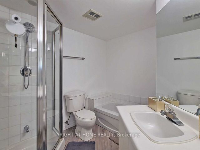 705 - 30 Holly St