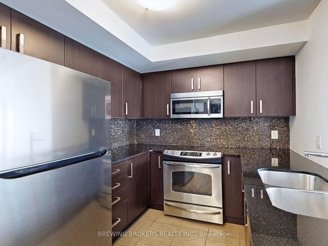 2212 - 17 Anndale Dr