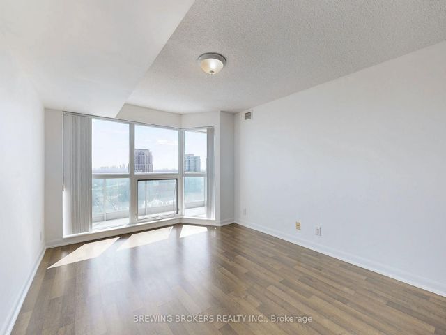 2212 - 17 Anndale Dr