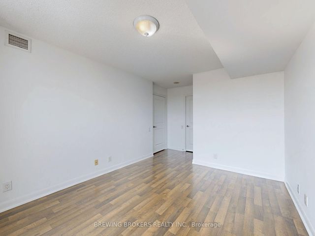 2212 - 17 Anndale Dr