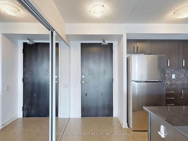 2212 - 17 Anndale Dr