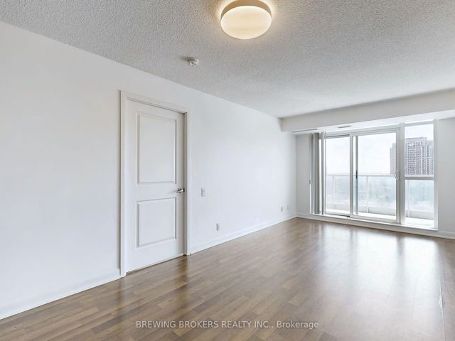 2212 - 17 Anndale Dr