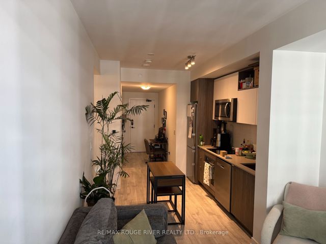 531 Se - 60 Princess St