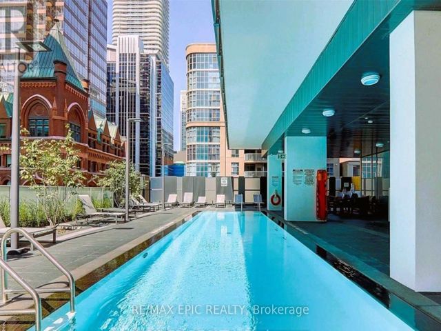 UPH07 - 20 Lombard St