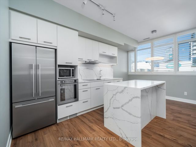 208 - 170 Chiltern Hill Rd