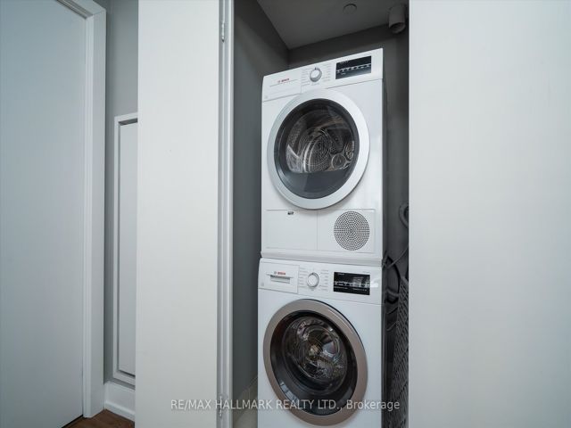 208 - 170 Chiltern Hill Rd