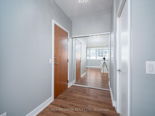 208 - 170 Chiltern Hill Rd