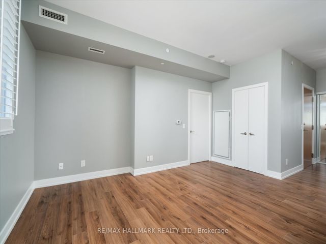 208 - 170 Chiltern Hill Rd