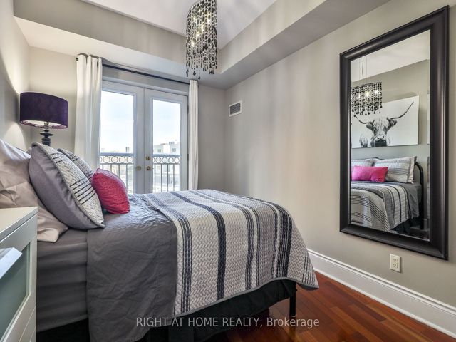 308 - 115 Richmond St E